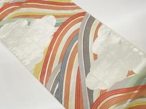 雲取りに曲線模様織出し袋帯